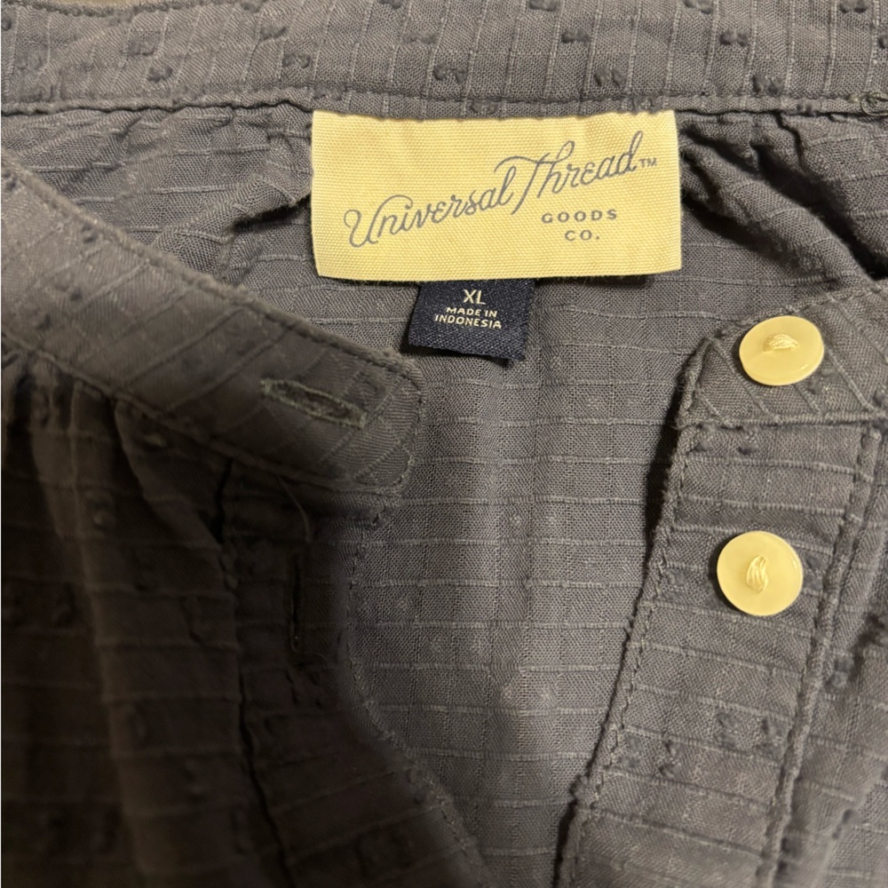Universal Thread Grey Poet blouse - Picture 4 of 6
